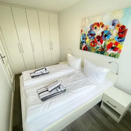 Appartement-212 *